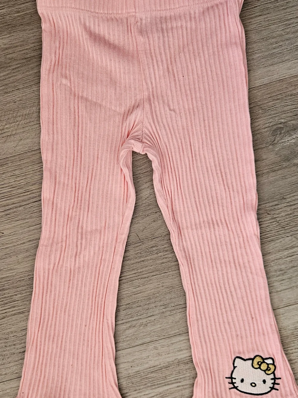 2T- Hello Kitty Light Pink Leggings & Nike Pants - Picture 2 of 8